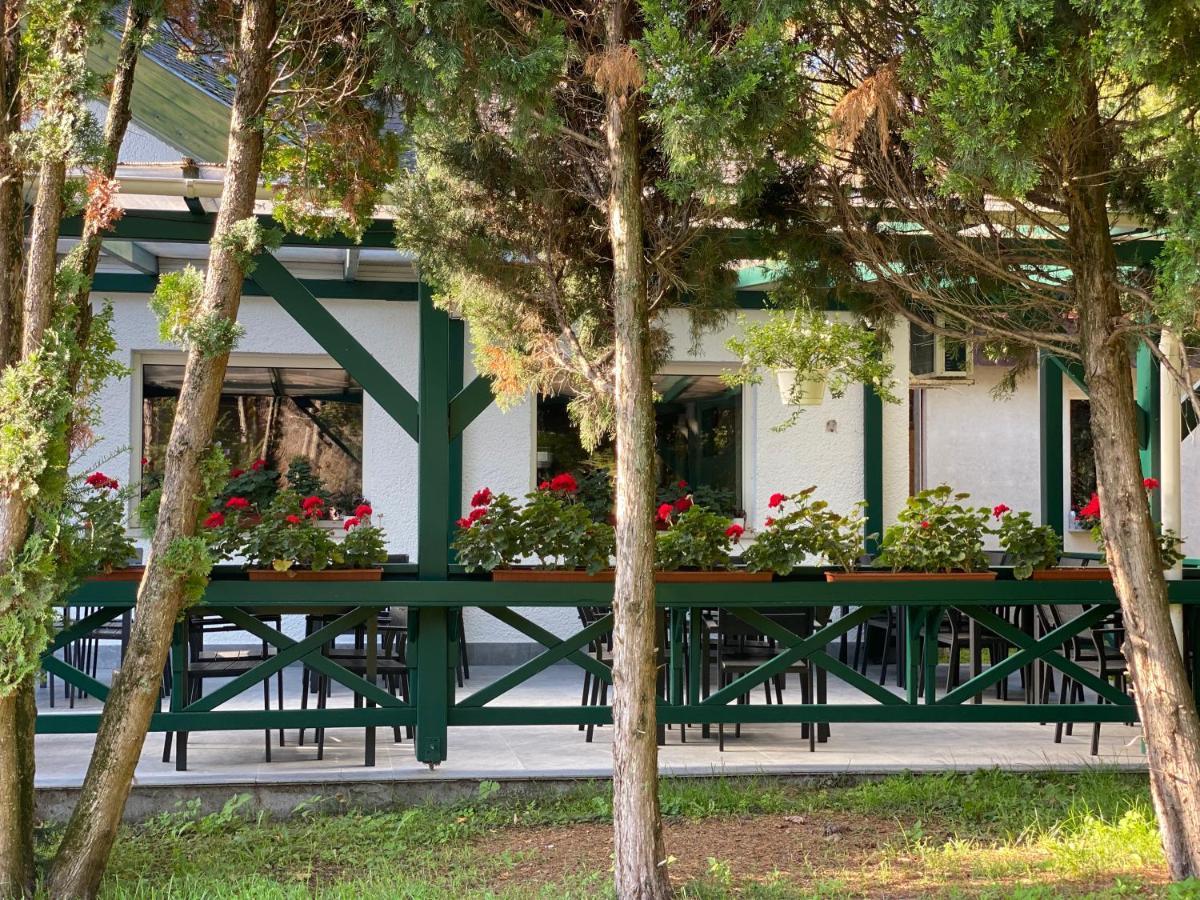 A Fogado Acomodação com café da manhã Bicske Exterior foto